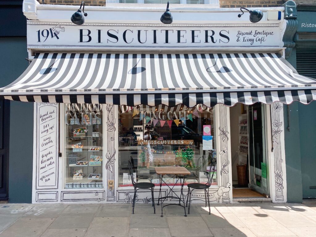 Biscuiteers, Notting Hill. A Pictorial Walking Tour of London's Notting Hill - LifewthBugo