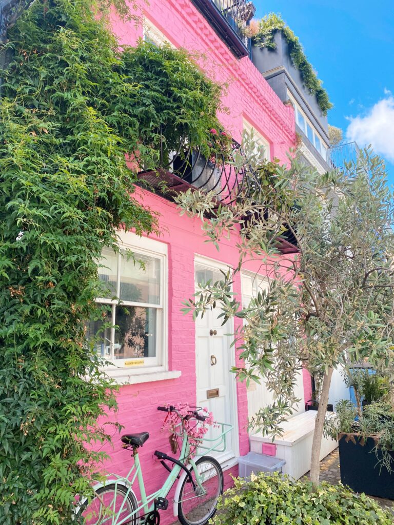 St Luke's Mews (Love Actually Pink House), NottingHill - LifewithBugo