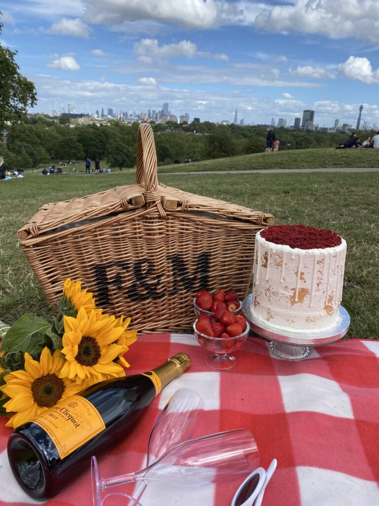 fortum and mason hamper picnic basket