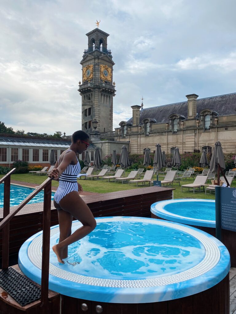 Cliveden House - Pool & Hot Tub - lifewithbugo