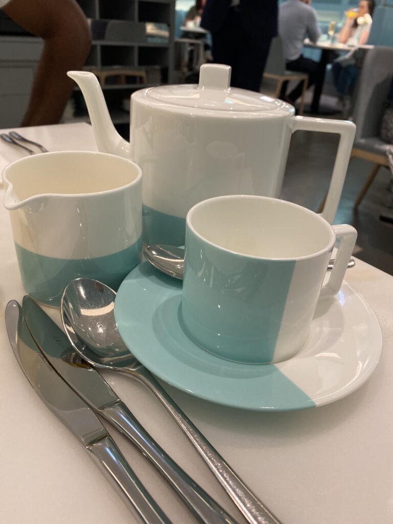 Tiffany's tea set - lifewithbugo