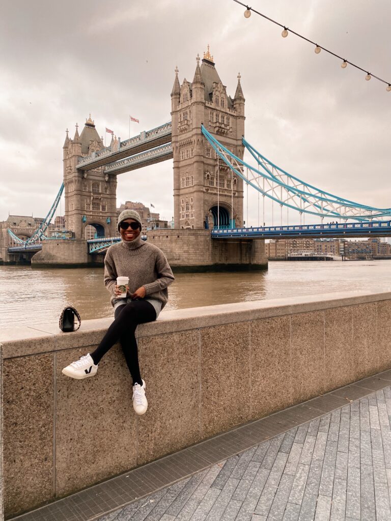Iconic Photos you have to take in London - Tower bridge - lifewithbugo