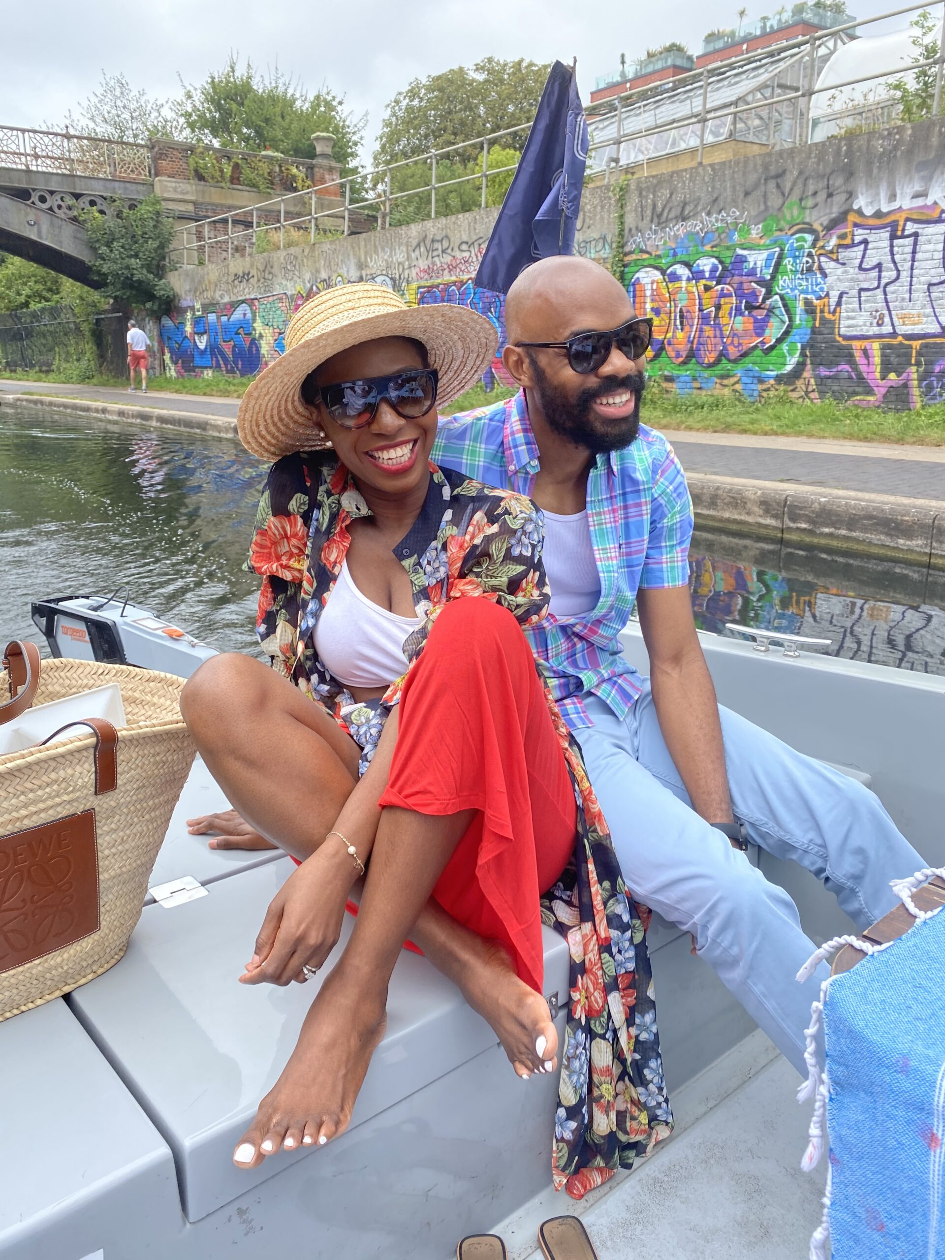 The Most Romantic Things to do in London - Canal cruise - Lifewithbugo