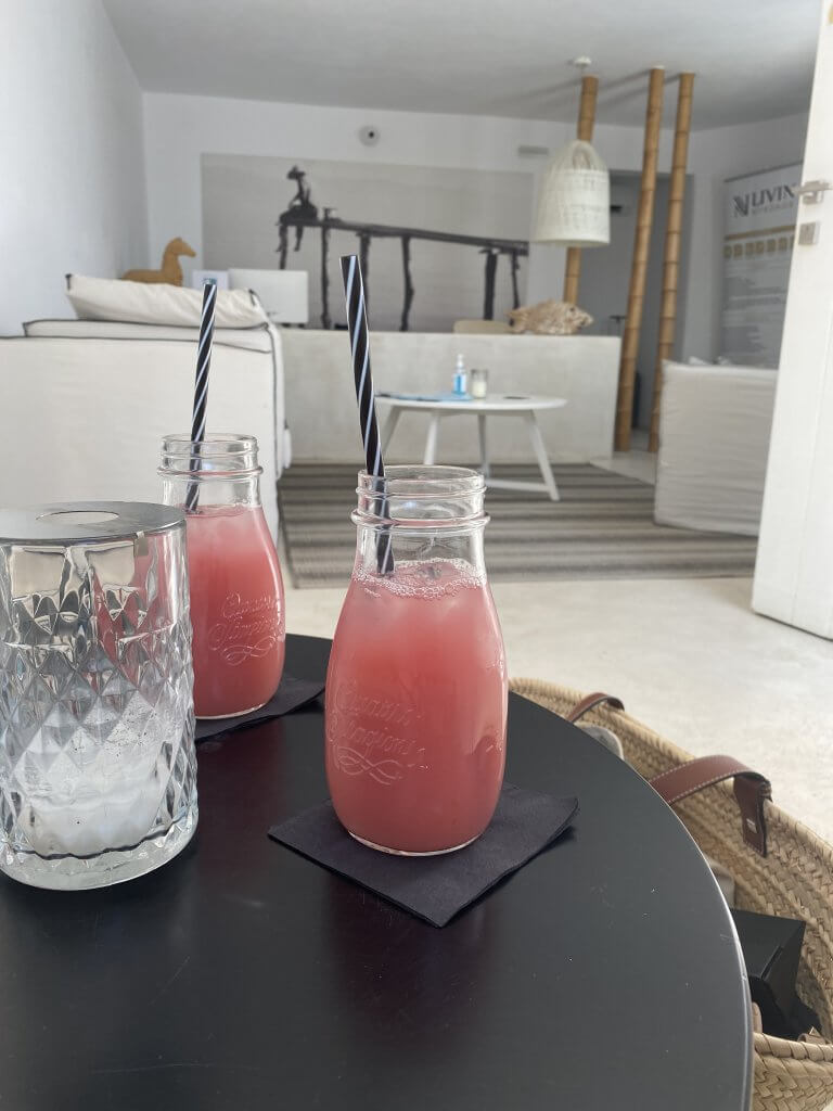 welcome drinks at livin' mykonos - lifewithbugo