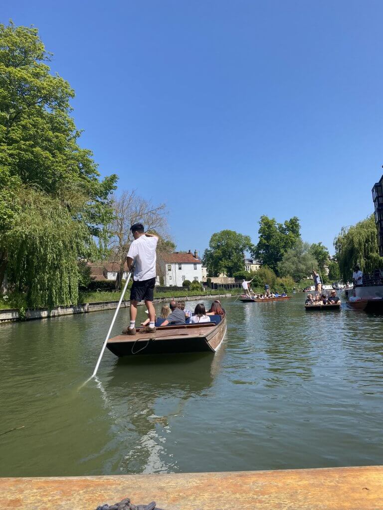 Punting in Cambridge - lifewithbugo