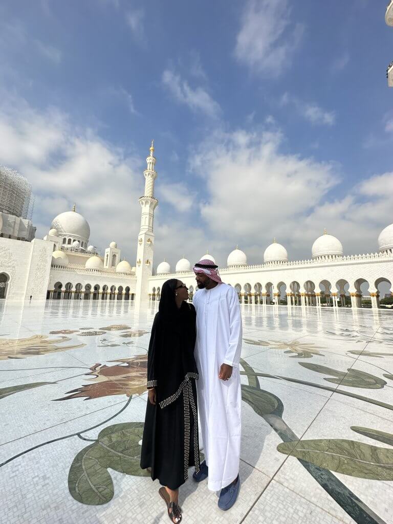 Sheik Zayed Mosque, Abu Dhabi - Travel Guide to Dubai