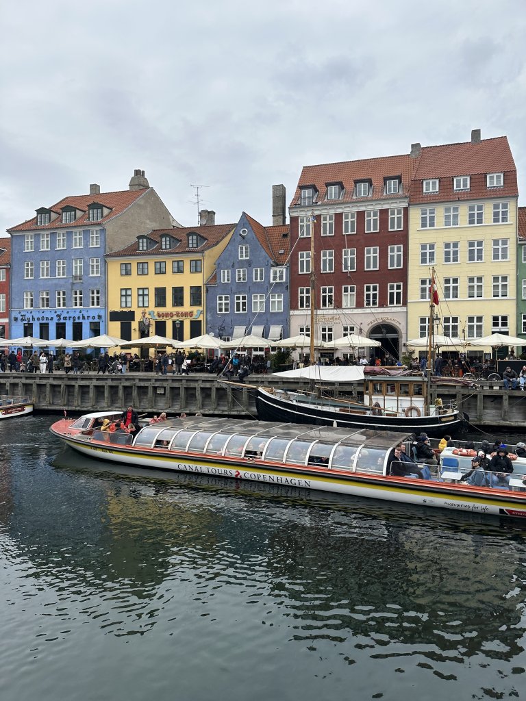 Canal Tour in Travel Guide to Copenhagen