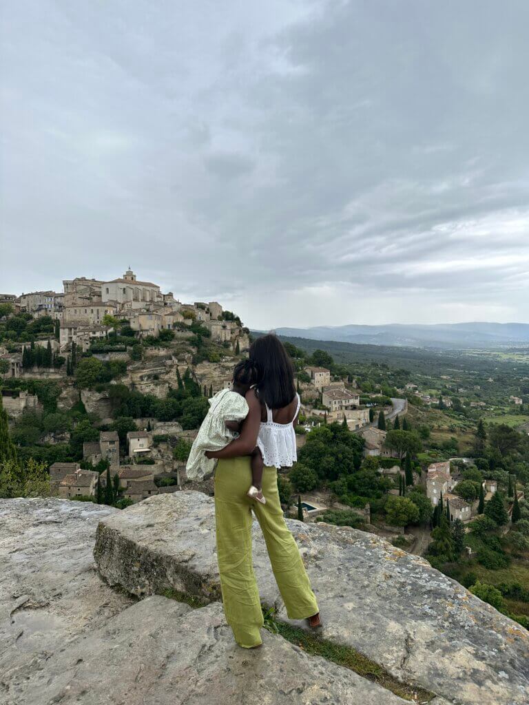 Gordes - lifewithbugo.com