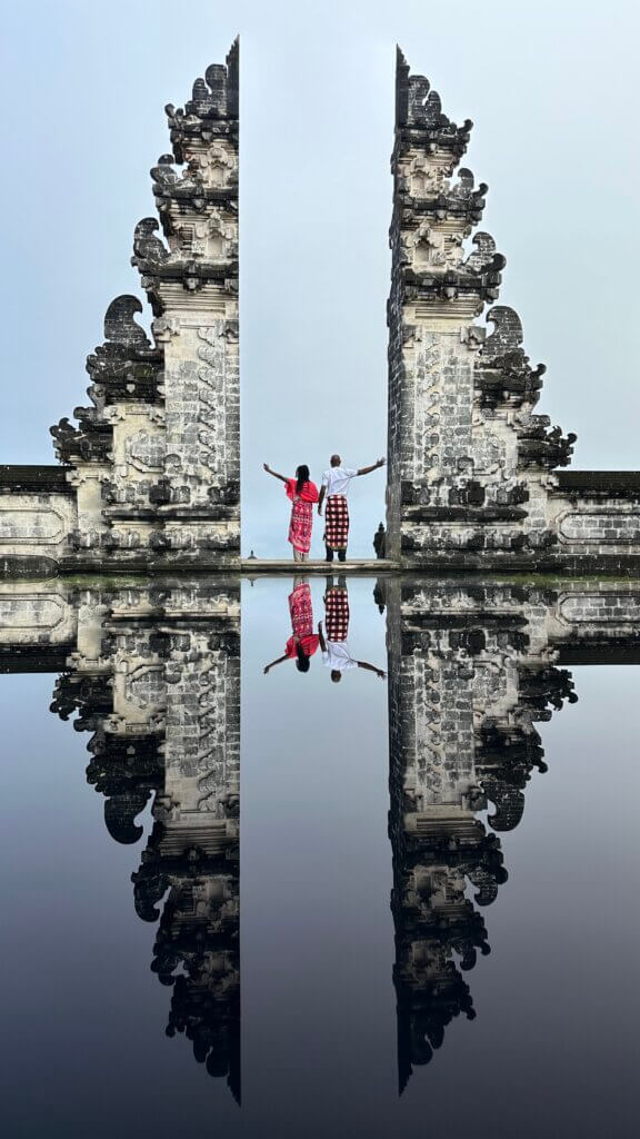 Guide to Visiting Lempuyang Temple, Bali - Couple Pose