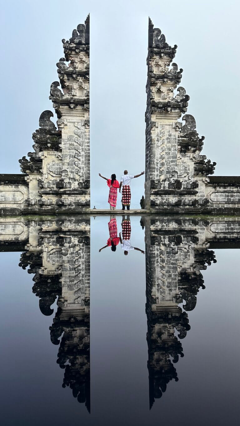 Guide to Visiting Lempuyang Temple, Bali - Couple Pose