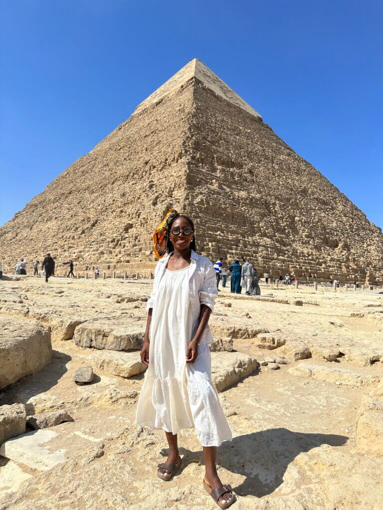 What to wear while visiting the pyramids of Giza in Egypt 1 - lifewithbugo.com