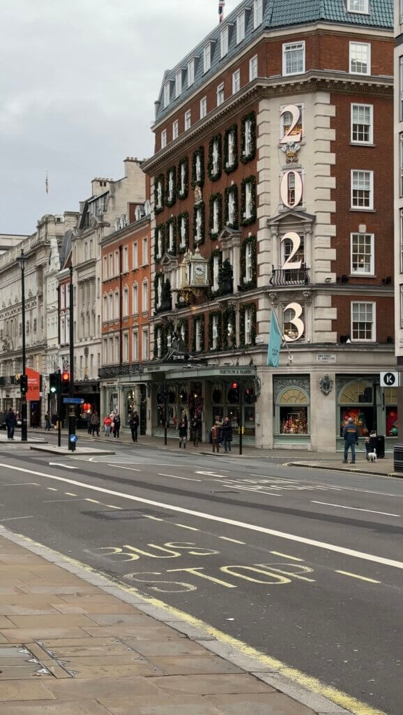 The most beautiful Christmas decorations in London - 2023