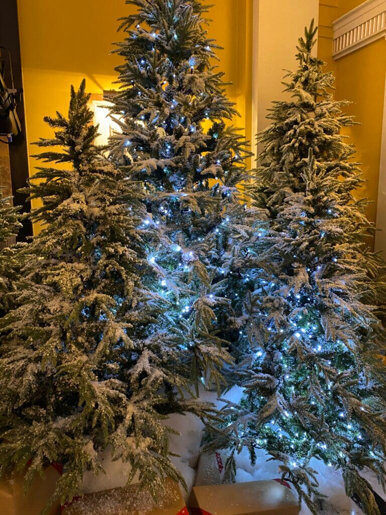 The most beautiful Christmas decorations in London - Claridge's